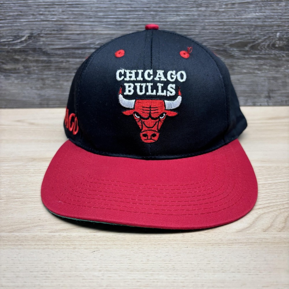 Vintage Chicago Bulls Hat Cap Snap Back Mens Black Red Green‎ NBA Basketball